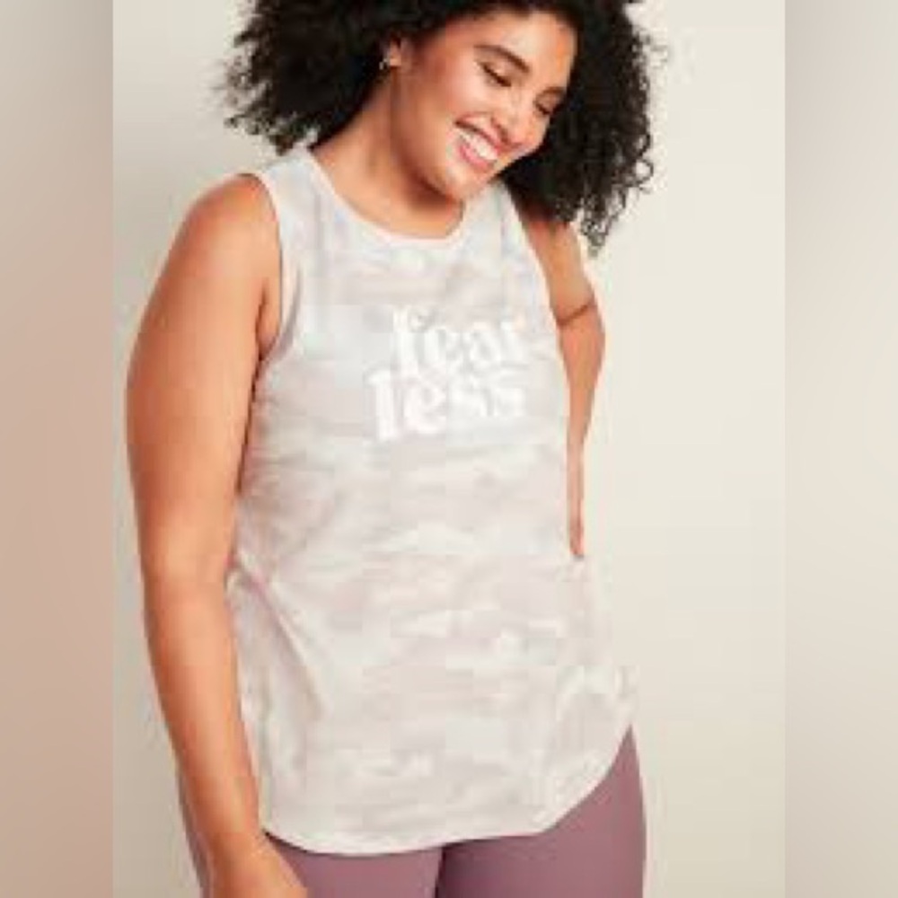 Old Navy Light Pink & Cream Camo Graphic "Fearless" Tank Top